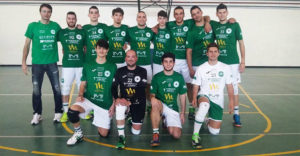 showy-boys-play-off